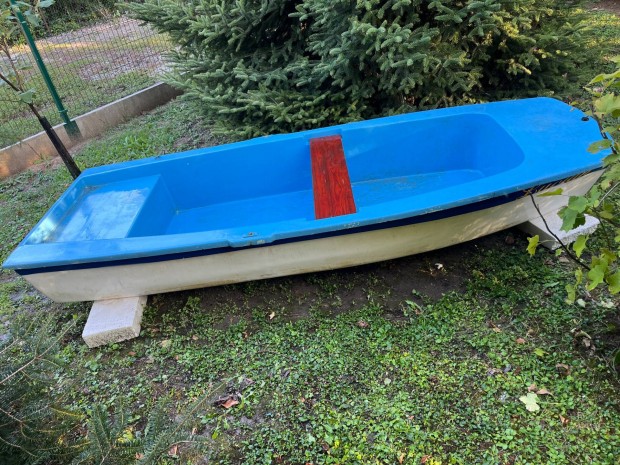 Elad hasznlt 3 mteres lapos alj csnak horgszcsnak