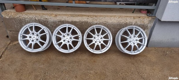 Elad hasznlt 5x112 16" gyri Mercedes alufelni garnitra