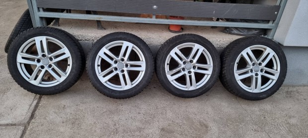 Eladó használt 5x112 17" gyári Audi alufelni garnitúra téli gumival.