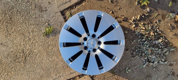 Eladó használt 5x112 17" gyári Mercedes alufelni garnitúrák.