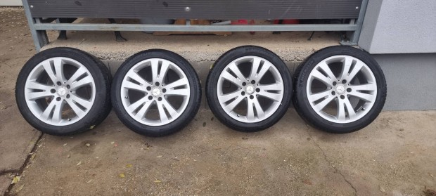 Elad hasznlt 5x112 17" gyri W204 Mercedes alufelni garnitra.