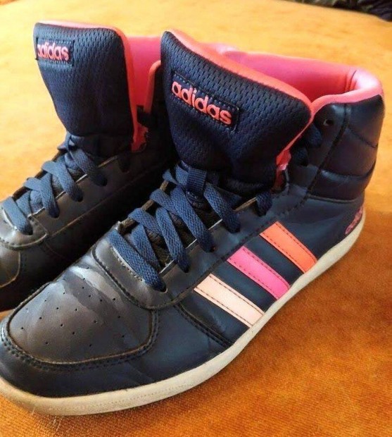 Eladó használt Adidas Neo 38-, 39-es lábra