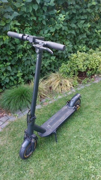 Eladó használt Aovopro Esmax 500W 14.5Ah elektromos roller