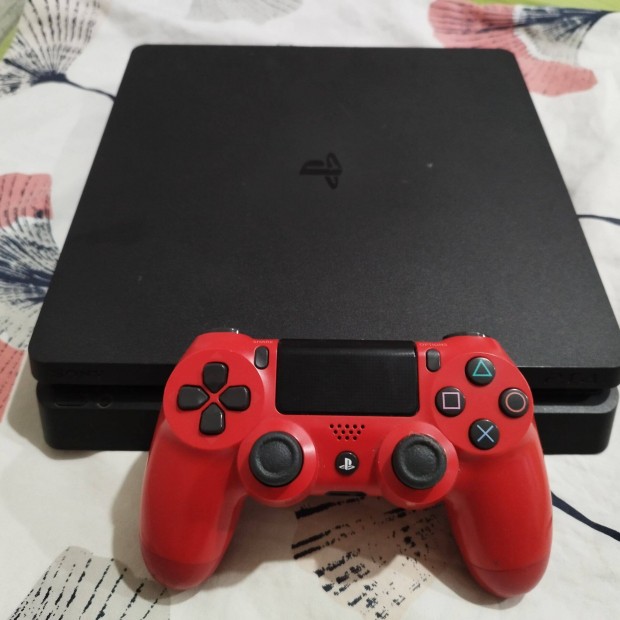 Elad hasznlt PS4 Slim (1TB) Fekete