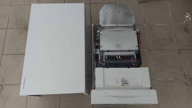 Eladó használt Viessmann Vitopend 100 - 24kW kombi turbós gázkazán