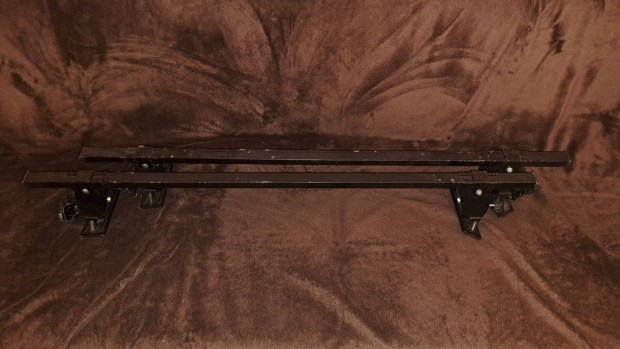 Elad� haszn�lt aut�s 110 cm s�n csomagtart� fixpontos r�gz�t�s�