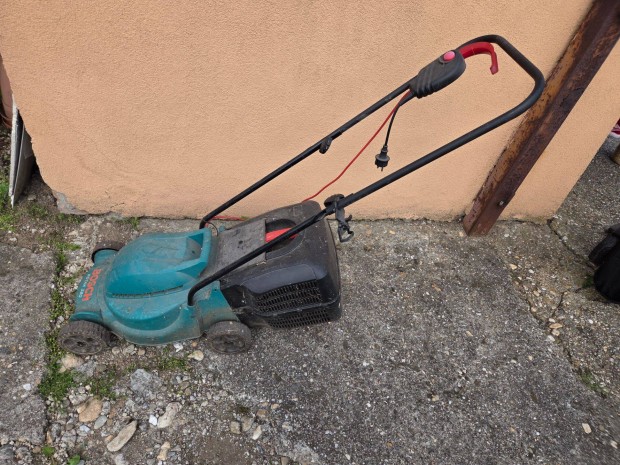 Eladó használt elektromos fűnyíró