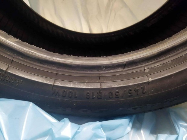 Eladó használt nyári gumiabroncs szett 245/50 R18