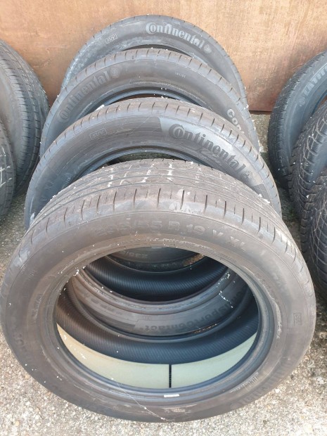 Elad hasznlt nyrigumi 235/55/19