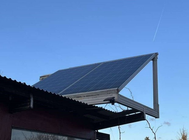 Eladó használt szigetüzemű napelem rendszer, max 1000 watt