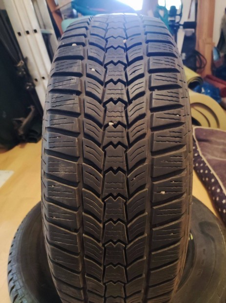 Elad hasznlt tli gumi 195/65 R15