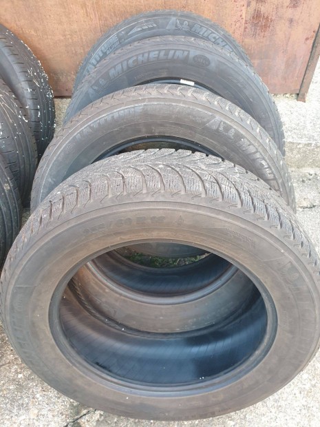 Elad hasznlt tligumi 235/60/18