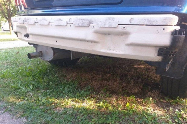 Elad� h�ts� l�kh�r�t� merev�t� vas �s hungarocell Bmw e36 -hoz