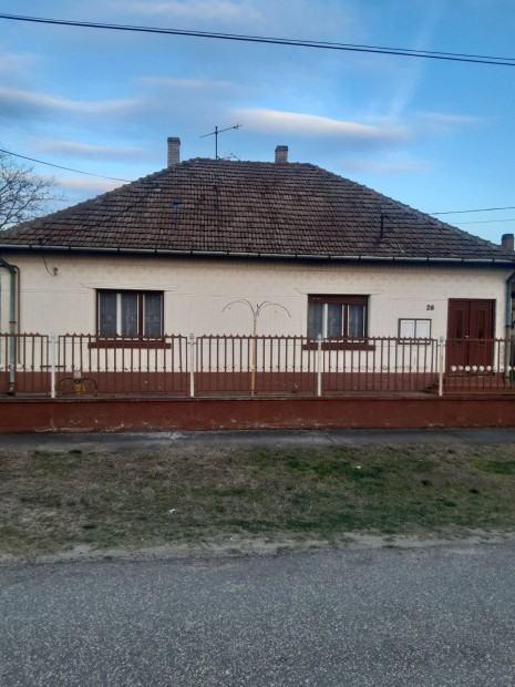 Elad� h�z �sotthalmon