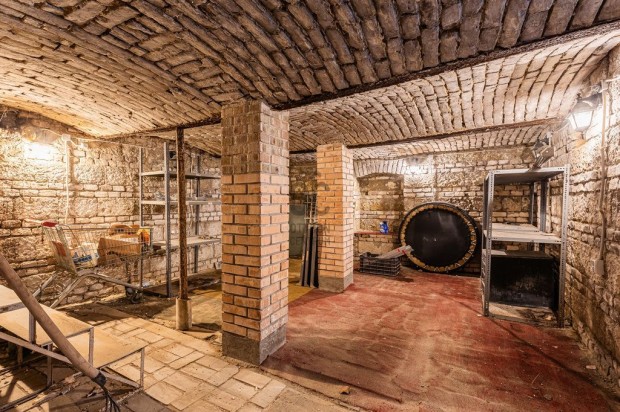 Elad� h�z Budapest 15. ker., R�kospalota