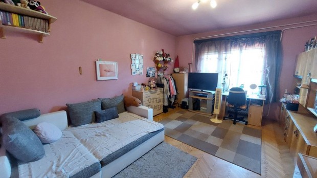 Elad� h�z Budapest 18. ker., �jp�teritelep