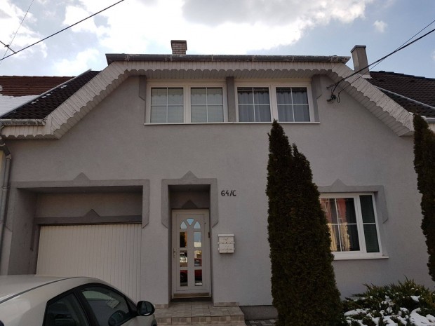 Elad� h�z Mosonmagyar�v�ron