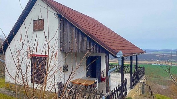 Eladó ház Nagykapornak