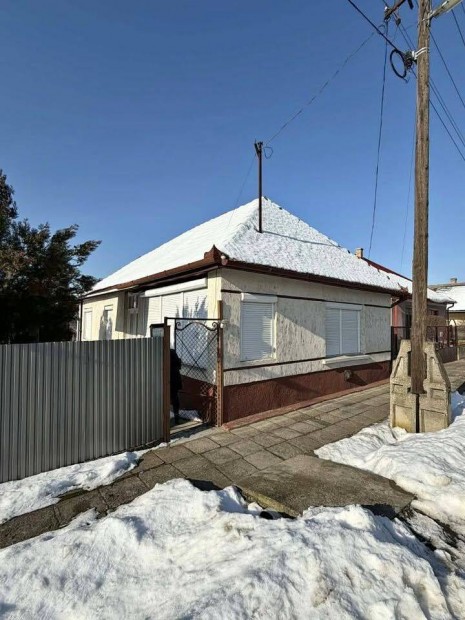 Elad� h�z Nagyk�ta