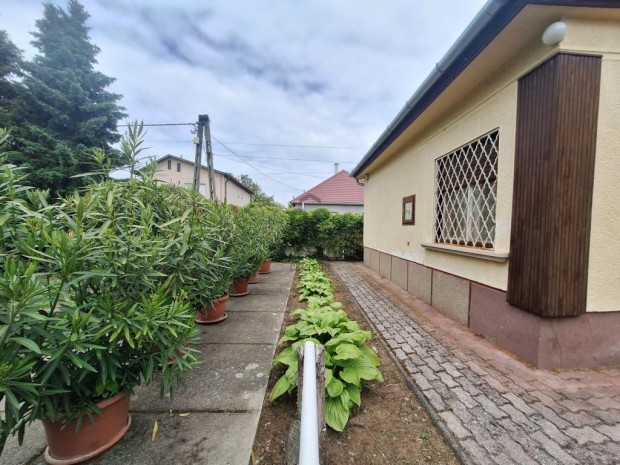 Eladó ház Nyáregyháza