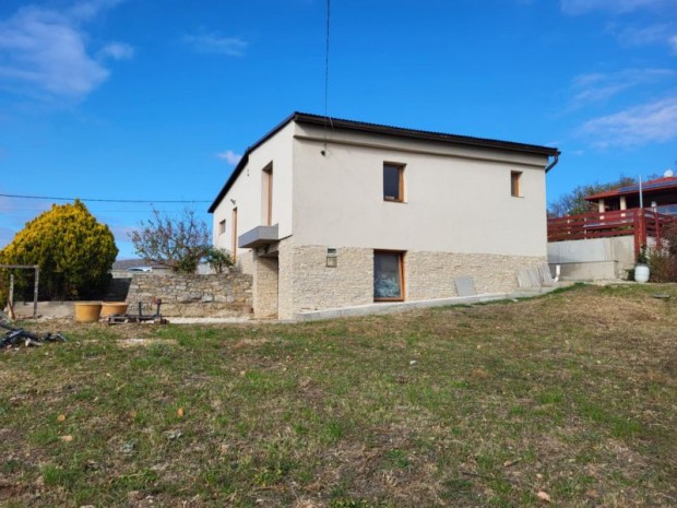 Elad� h�z P�cs - Mecsekoldal