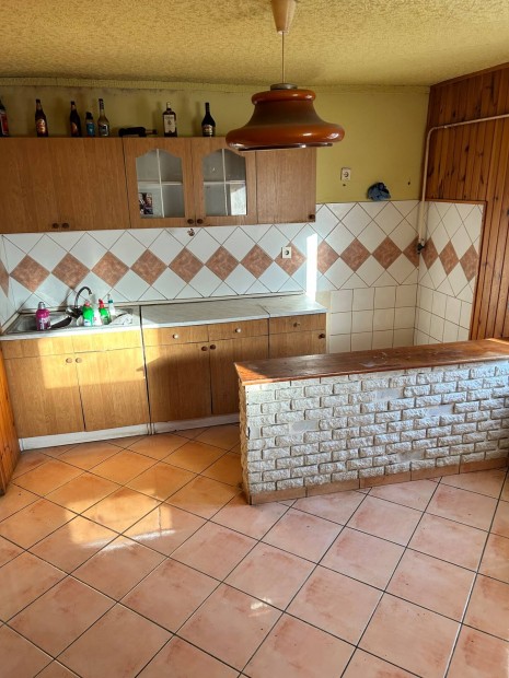 Elad� h�z Rakamazon