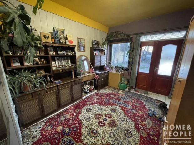 Elad� h�z Szegeden!