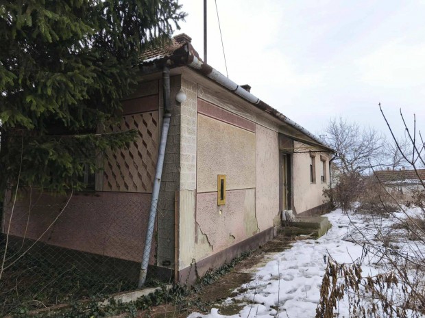 Elad� h�z/Telek, Hajd�b�sz�rm�ny, Bulcs� utca