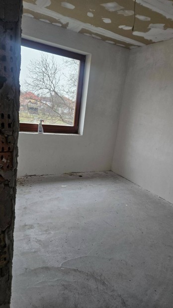 Elad� h�z Tiszak�cske