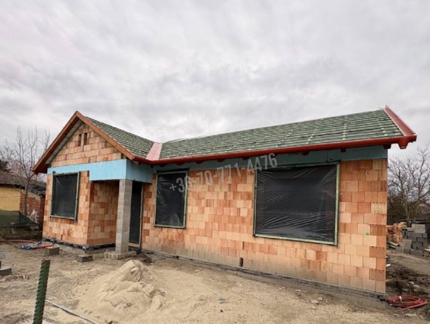 Elad� h�z, Adony, 108000000 Ft, 115 nm 46_kha