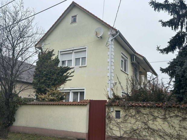 Eladó ház, Albertirsa
