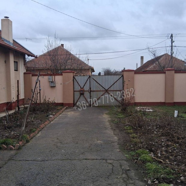 Elad� h�z, B�k�scsaba Jamina, 28000000 Ft, 82 nm 216_csa