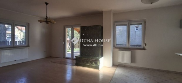 Eladó ház, Budapest 16. ker.