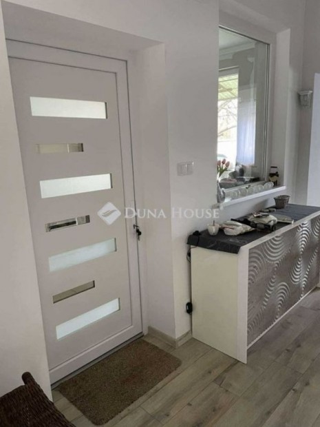 Elad� h�z, Budapest 16. ker.