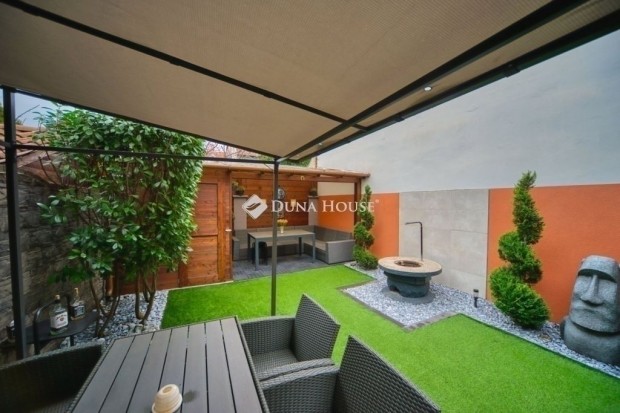 Elad� h�z, Budapest 20. ker.