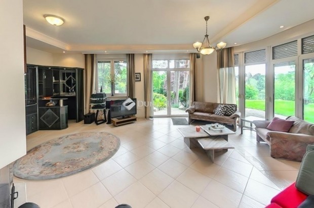 Elad� h�z, Budapest 2. ker.