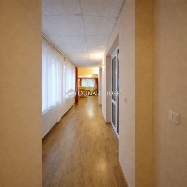 Elad� h�z, Budapest 4. ker.