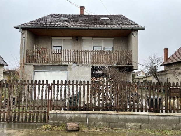 Eladó ház, Cserkeszőlő