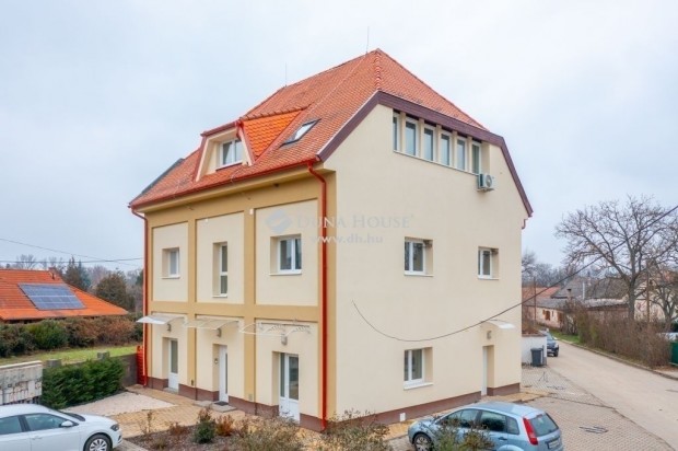 Eladó ház, Dunabogdány