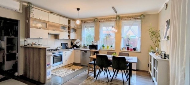 Elad� h�z, Dunaharaszti