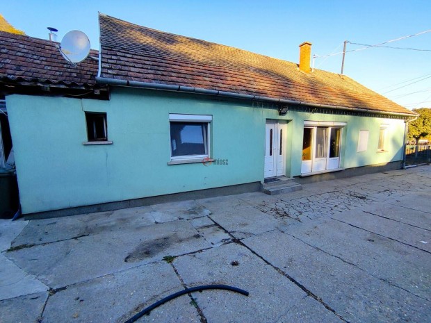 Elad� h�z, Dunaszekcs� Dunaszekcs�, 16000000 Ft, 98 nm 974_sri