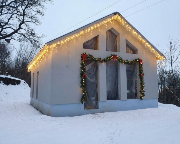 Elad� h�z, Esztergom