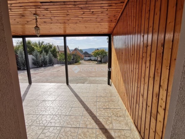 Elad� h�z, Esztergom