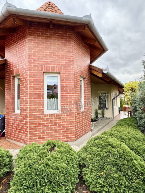 Elad� h�z, Fels�t�rk�ny V�rhegy lak�park, 111900000 Ft, 130 nm 48_vsn