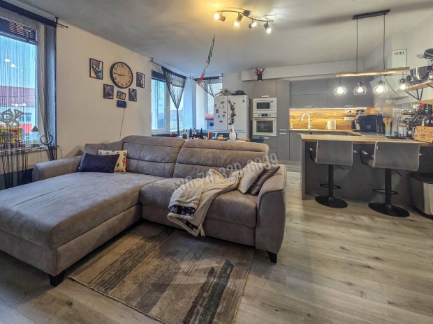 Elad� h�z, Fert�r�kos Fert�r�kos, 119900000 Ft, 128 nm 99_td