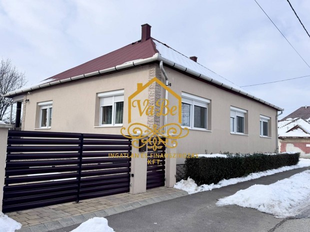 Elad� h�z, F�zesabony Belv�ros, 83900000 Ft, 135 nm 60_vsn