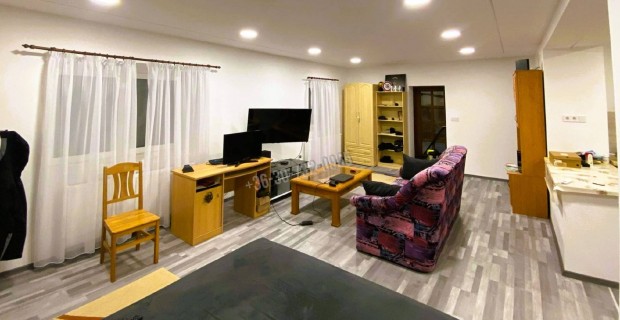 Elad� h�z, Gyomaendr�d Gyoma, 25000000 Ft, 115 nm 155_bip