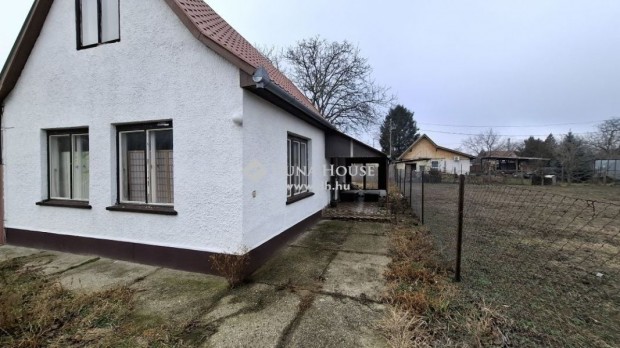 Eladó ház, Halásztelek