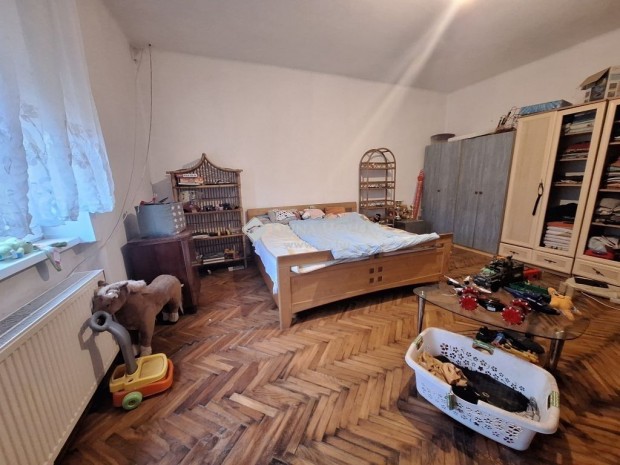 Eladó ház, Hosszúpereszteg