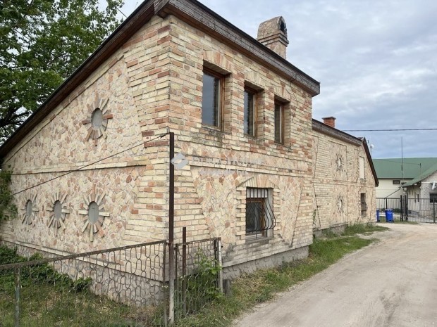 Eladó ház, Kecskemét